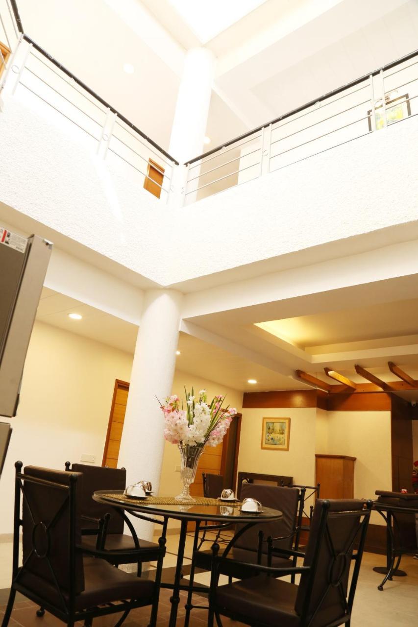 Chandīgarh Hotel H26 מראה חיצוני תמונה