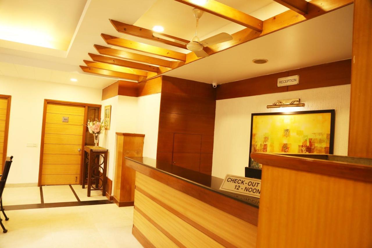 Chandīgarh Hotel H26 מראה חיצוני תמונה
